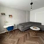 Exklusive 2 Eg Mit Balkon In Lage! *