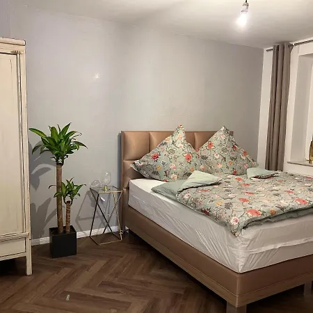 Exklusive 2 Eg Mit Balkon In Lage! * Бремен