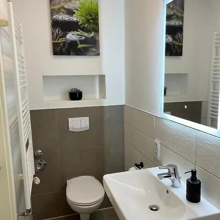 Exklusive 2 Eg Mit Balkon In Lage! * Бремен